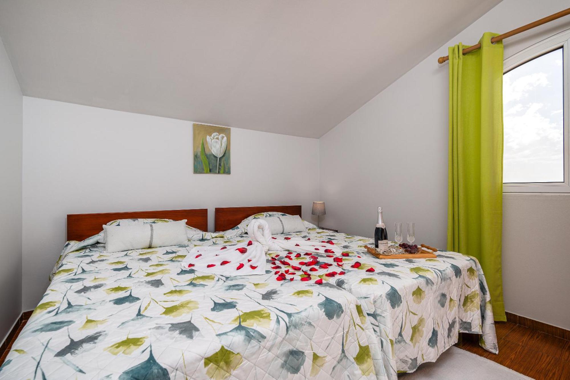 Apartamento Celia Arco da Calheta  Bagian luar foto